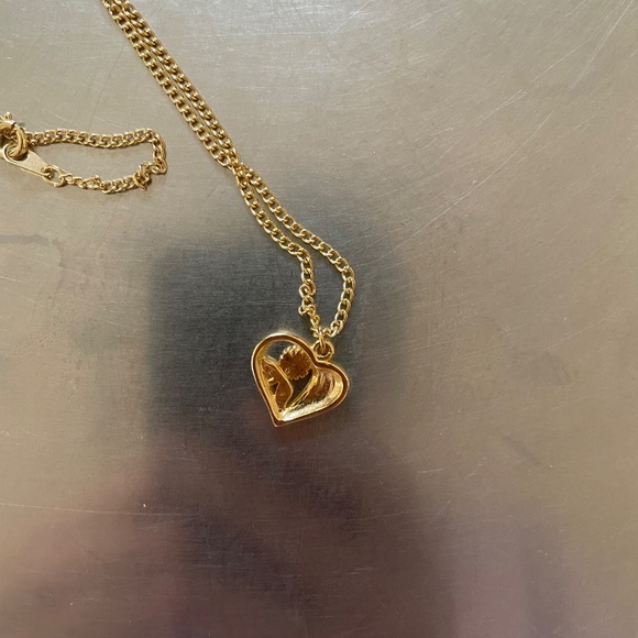 Vintage Gold and Ruby Heart Flower Necklace - Picture 4 of 4